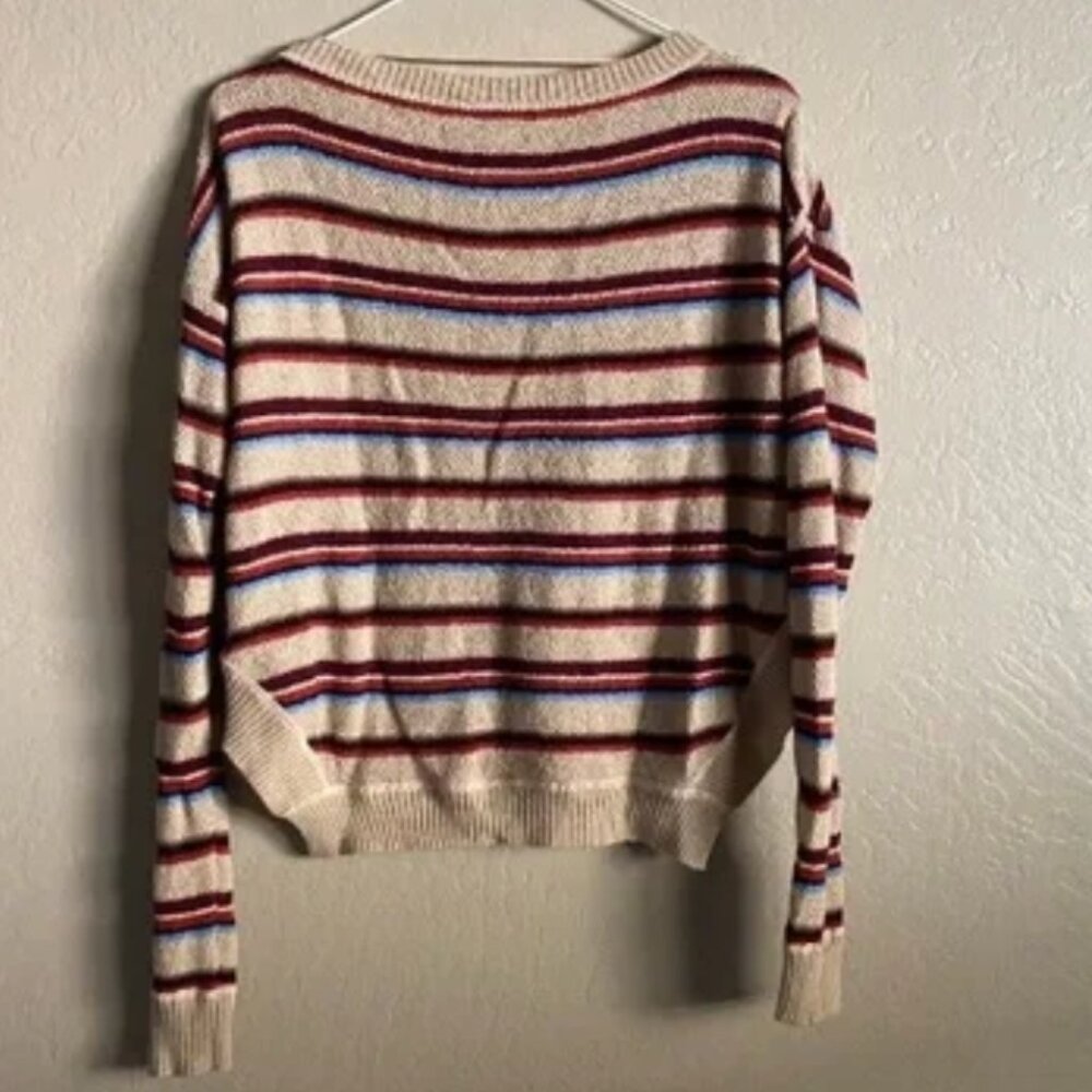 Beach Sweater - Picture 4 of 7